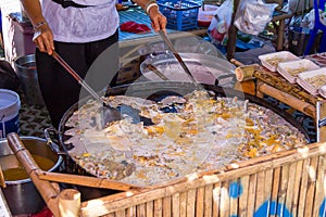 Mussle fried in egg batter