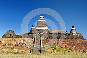 Myanmar (Burma), Mrauk U - Dukkanthein Paya photo