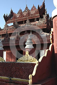 Myanmar, Mandalay: Pagoda