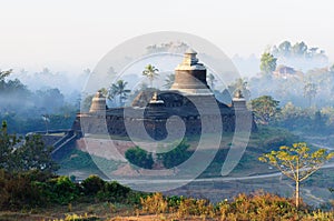 Myanmar, Mrauk U temple, Dukkanthein Paya