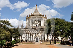 Myanmar Thatbyinnyu Temple, Pagan