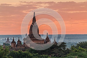 Myauk Guni Temple in Bagan, Myanma