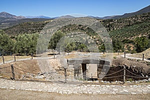 Mycenae tomb, grave circle