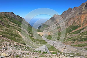 Mynzhilki plateau, surrounded by the Tien Shan mountains