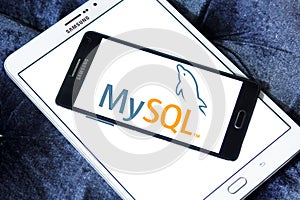 MySQL open source web application logo
