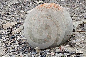 Mysterious boulders and pebbles of Champ Island