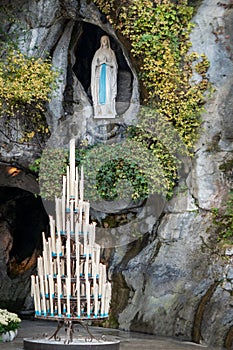 The mystery of the sacred grotto: The Virgin of Lourdes in the Sanctuary of Massabielle