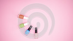Nail polishes appear and disappear in circle - Stop motion