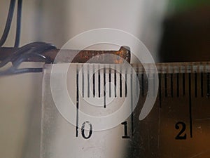 Nails paku penggaris  background minimalist