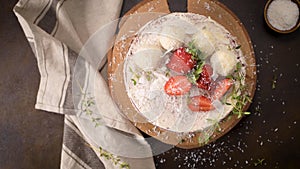 Naked cake with strawberries