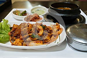 Nakji deopbap is Stir-fried Octopus nakji with Ricebap