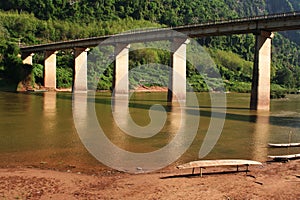 Nam-ou bridge at nhong-kiew photo