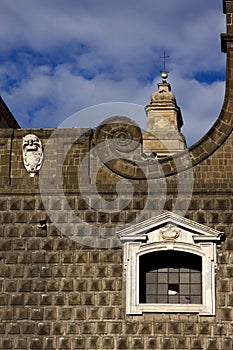 napoli chiesa del gesu nuovo and the sky