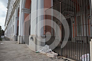 Napoli - Entrata dell`Albergo dei Poveri