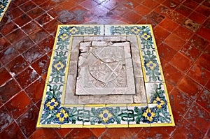 Napoli - Pavimento maiolicato della Cappella Mastrogiudice della Chiesa di Sant`Anna dei Lombardi photo