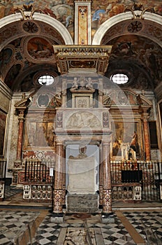 Napoli - Pulpito della Chiesa di Santa Maria La Nova photo