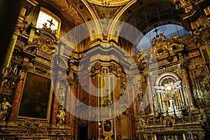 Napoli - Transetto della Chiesa di San Giuseppe dei Ruffi
