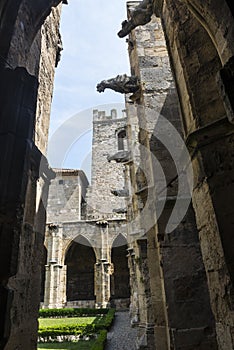 Narbonne, cathedral cloister