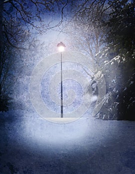 Narnia lamp