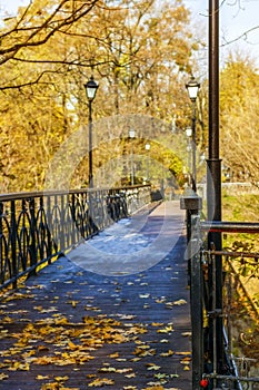 Narrow bridge