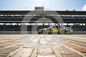 NASCAR: 3M Ford Allstate 400 at the Brickyard