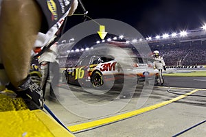 NASCAR: Greg Biffle Pit Stop