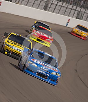 NASCAR: Mar 06 Kobalt Tools 400