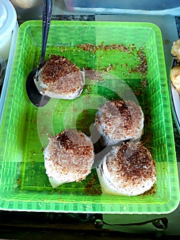 Nasi ketan abon or a plate of beef floss sticky rice