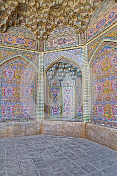 Nasir al-Mulk Mosque decoration vertical