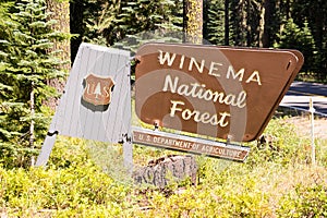 National Forest Sign Boundary Winema Public Use Land