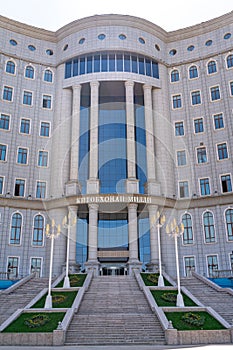 The National Library in Dushanbe. Translation: National Library