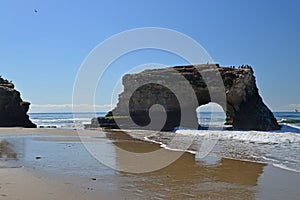 The Natura Bridge ate the Natural Bridges National Park in Santa Cruz.