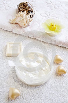 Natural cream-scrab for face and body care