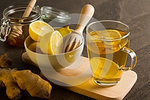 Natural flu killers - hot lemon tea with ginger and honey