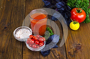 Natural freshly squeezed tomato juice in glass