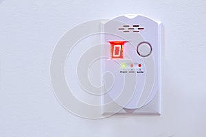 Natural Gas Detector, Gas Alarm Detector LPG Gas Leak Sensor Plug-in Gas Detector with Sound Warning and LED Display