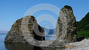 Natural gate in cape Stolbchatiy