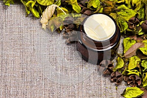 Natural skin care cream