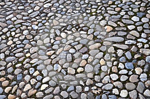 Natural stone cobbled paving