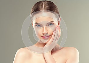 Naturzl makeup woman portrait beauty healthy skin care concept