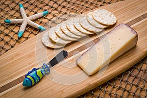 Nautical themed merlot flavored cheese with crackers