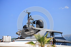 Navigation radar system antennas of big motor yacht