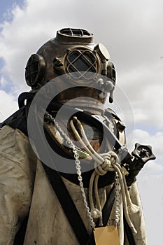 Navy diving helmet