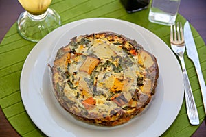 Lemon juice with mint and ginger