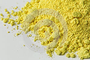 Neapolitan yellow pigment on a white background