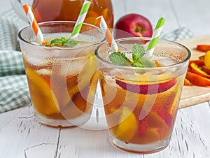 Nectarine iced tea