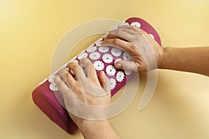 Needle massage roller Kuznetsov appliances, blood amplification, reinforcement in fingers