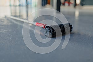 Needle roller for bubbles in the epoxy floor