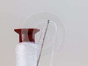 Needle thread spool