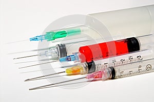 Needles or syringes